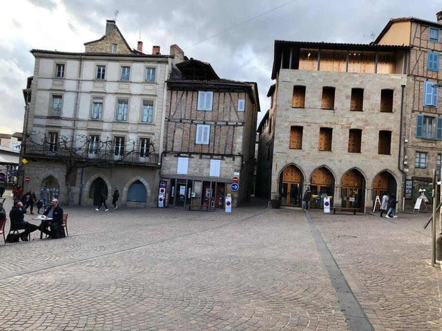 Chez Sophie Et Gege. Maison De Ville, Deux Chambres, De Plain-Pied Figeac Extérieur photo